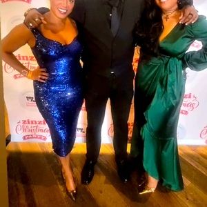 Green dress -holiday